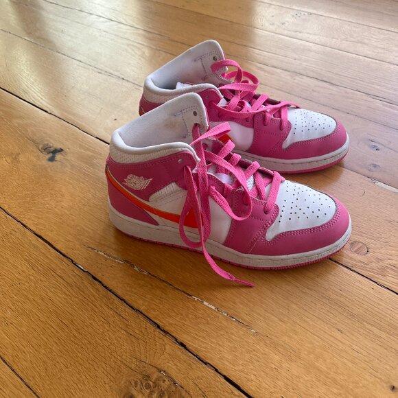Nike Air Jordan Pink and Orange Size 5Y 6.5 Womens - Picture 1 of 16